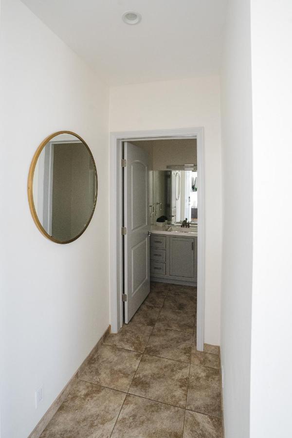 New Luxury Hollywood Sign View- Condo Los Ángeles Exterior foto