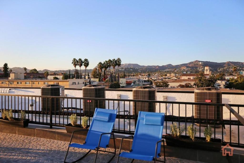 New Luxury Hollywood Sign View- Condo Los Ángeles Exterior foto